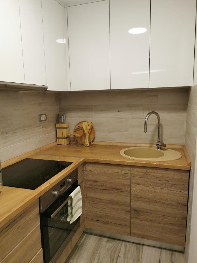 נובי סאד Apartman Tea מראה חיצוני תמונה