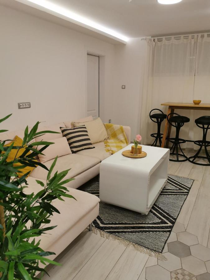 נובי סאד Apartman Tea מראה חיצוני תמונה